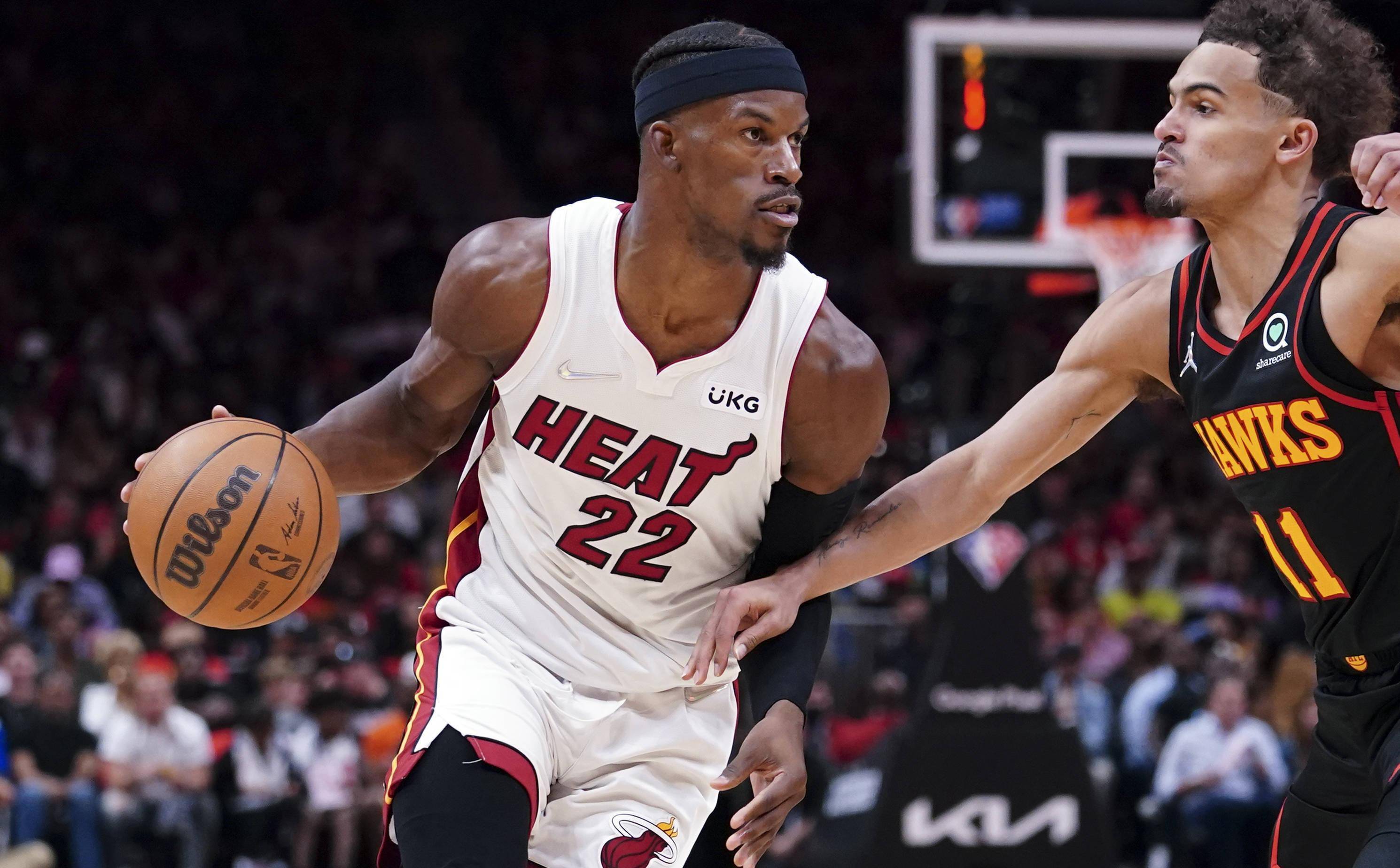 壹号娱乐官方网站 巴特勒在西班牙队比赛中出色防守,惊险取胜引发热议!