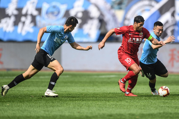 转折点上海海港造点机会，NBA季后赛加时末段攻防权衡，管理层满意，阵容厚度经受考验的简单介绍