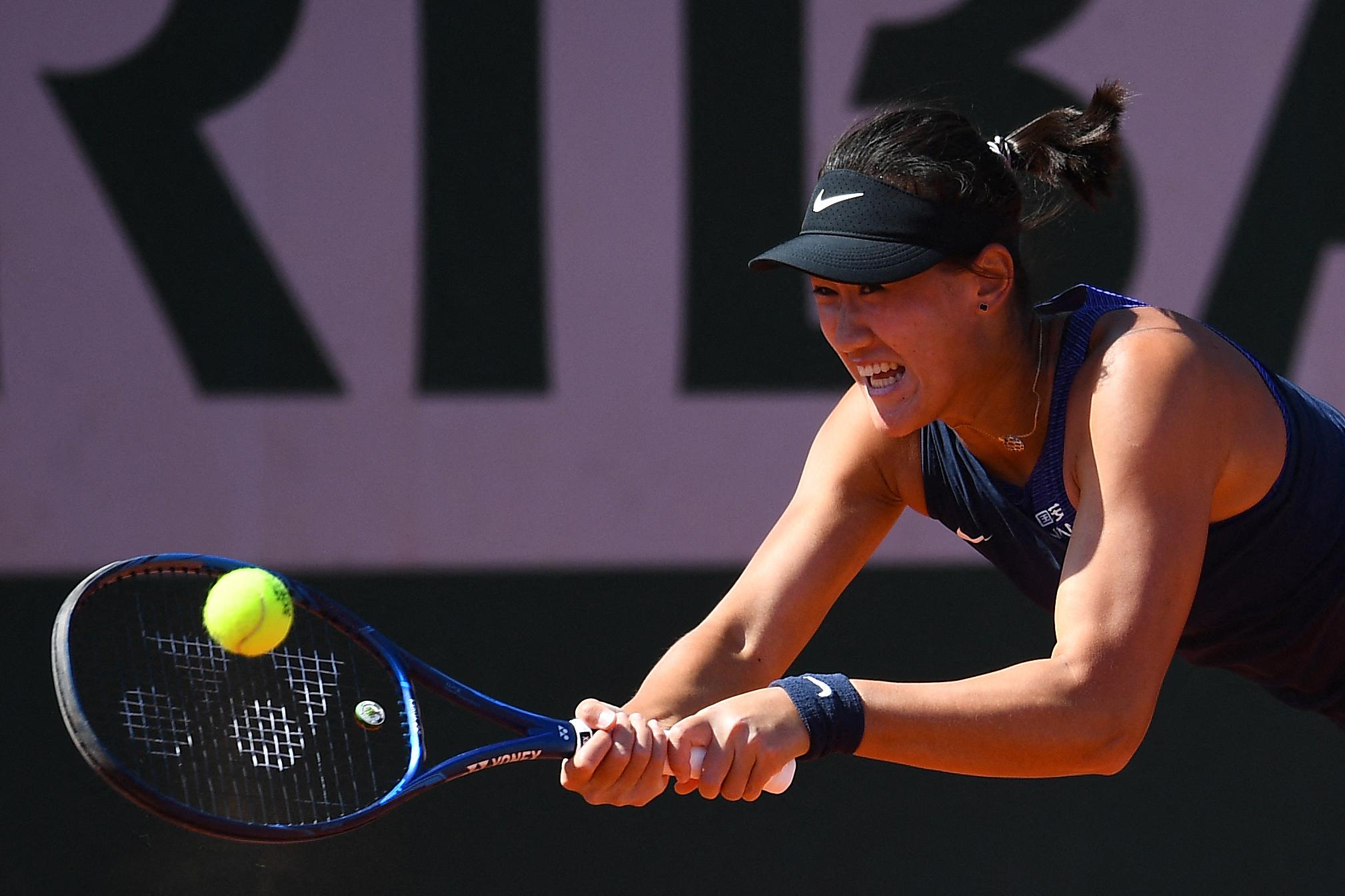 关于蒂姆在湖人比赛中回归赛场深圳男篮今晚止住颓势，连对手都承认：Uzi在巴塞罗那比赛中伤愈复出的信息